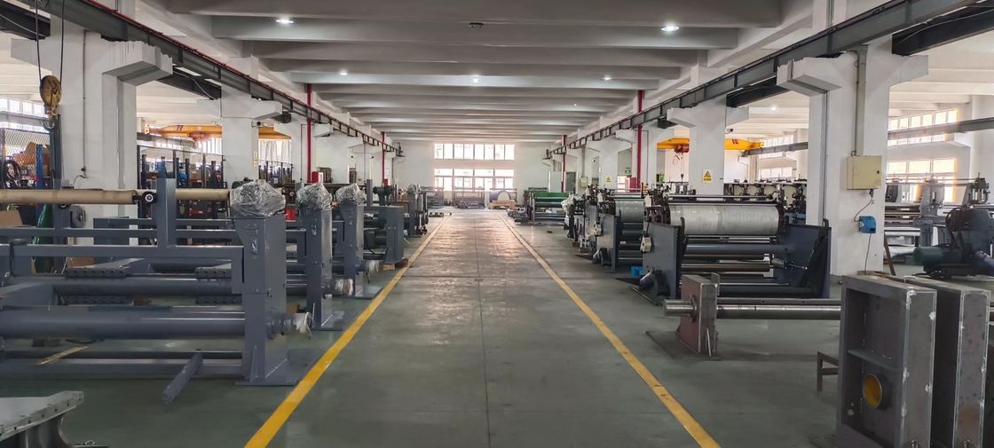 Источник питания 380В50Гц Картонная коробка Флексопечатная машина со скоростью 300 м/мин Идеально подходит для печати гибкой упаковки